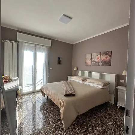 Casa Della Nonna Gilda בית נופש סנרמו