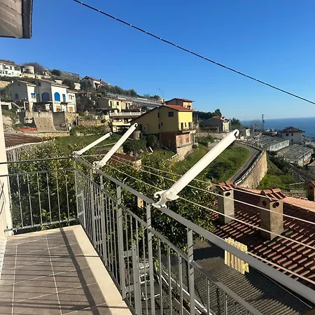 Casa Della Nonna Gilda * סנרמו